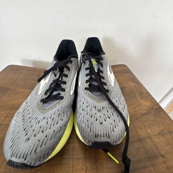Brooks Running Shoes Mens 9.5 Gray Neon Athletic Sneakers Lightweight Gym main image 9